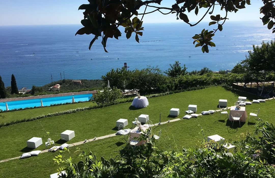 Villa Riviera Resort-1